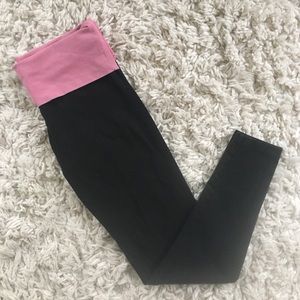 Victoria’s Secret PINK Yoga Leggings